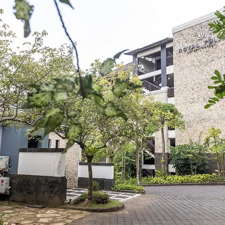 Lily Villa Jimbaran By Fays Hospitality Exterior photo