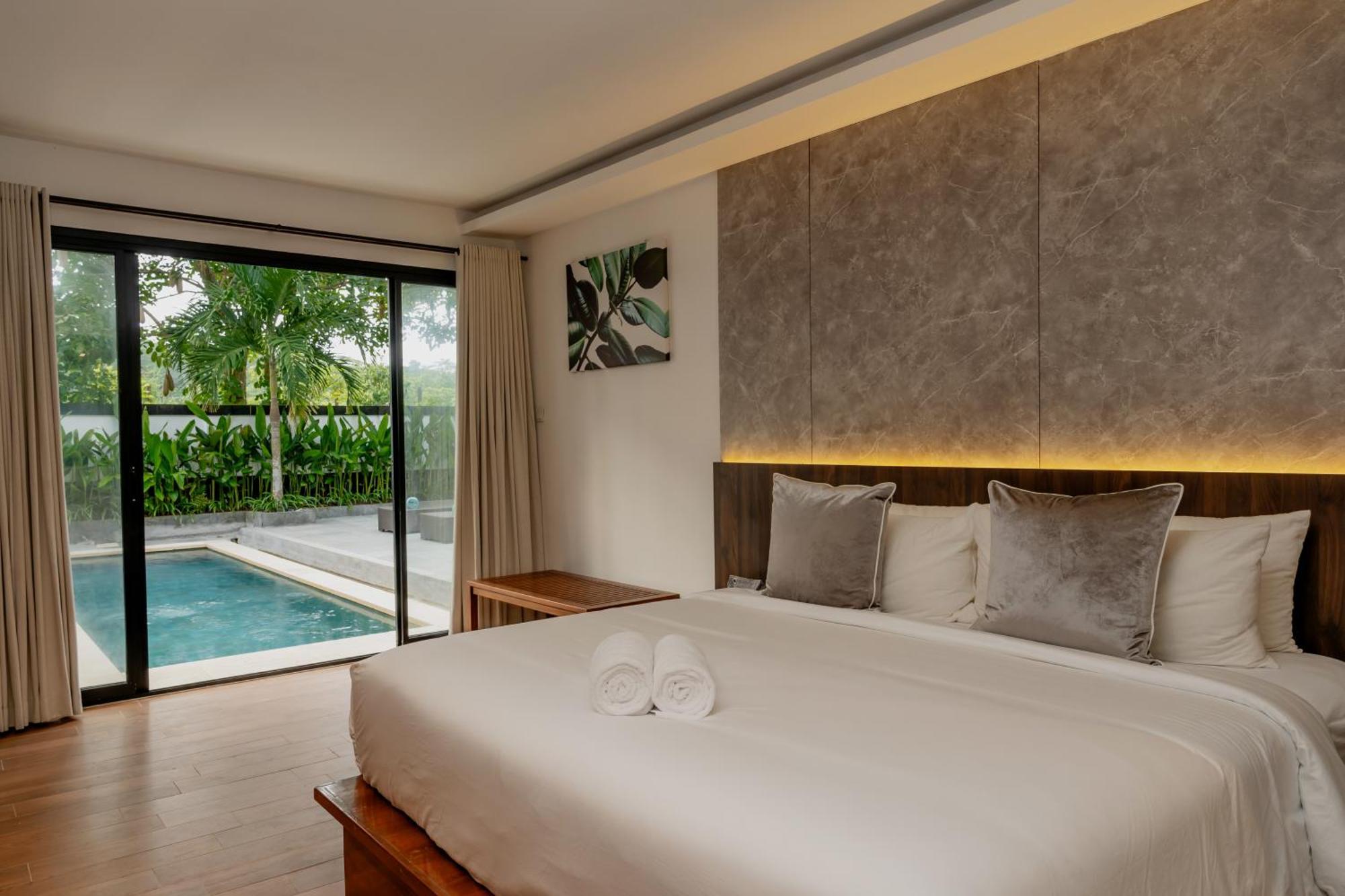 Lily By Fays Hospitality