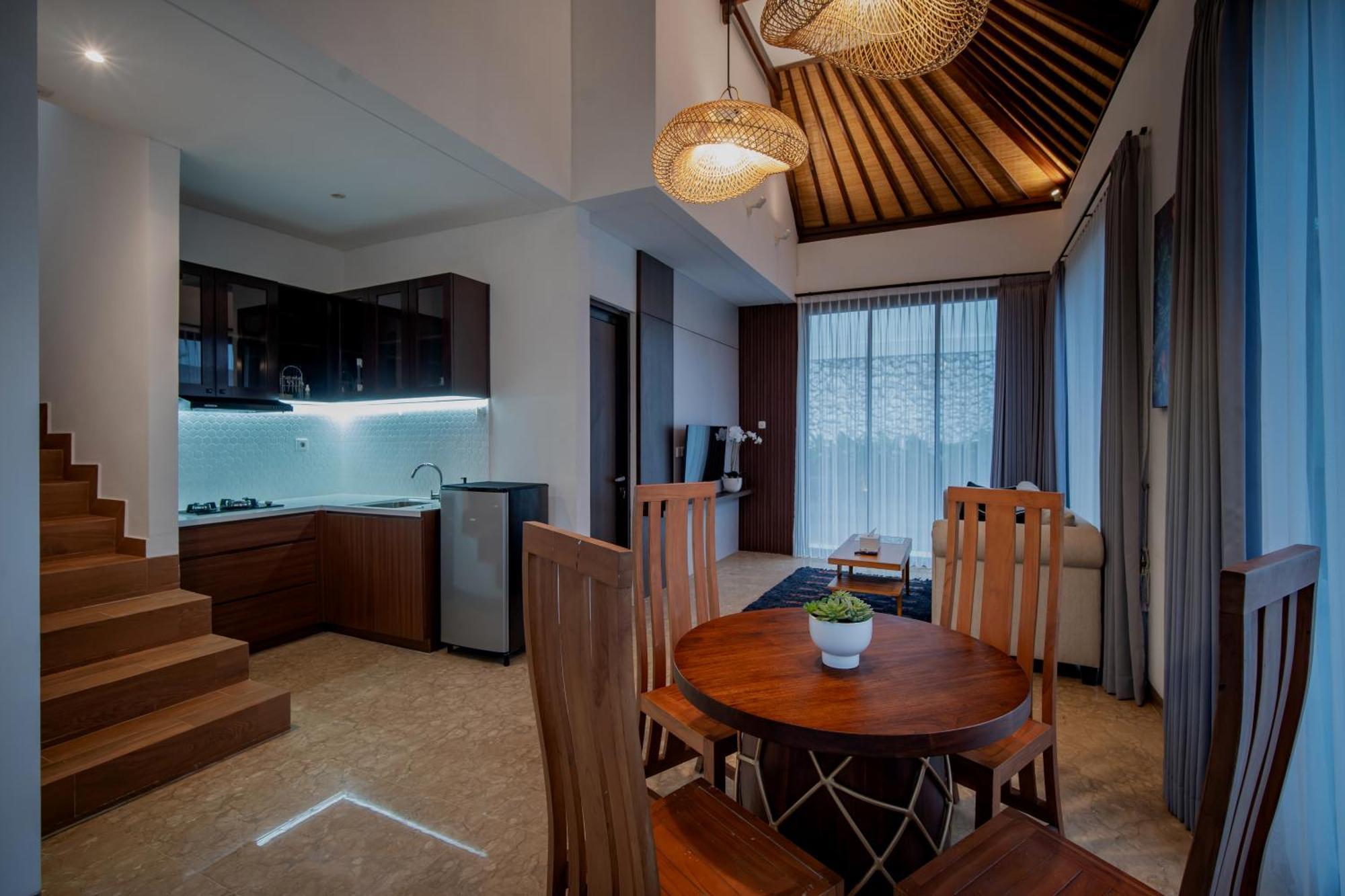 Lily By Fays Hospitality *